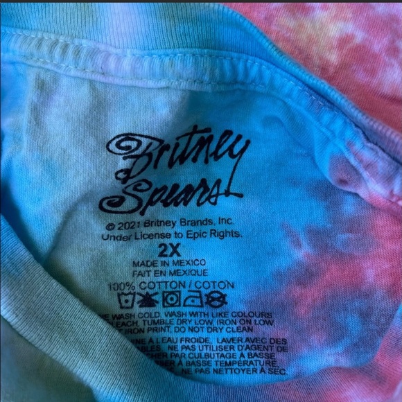 Graphic Tee - Picture 2 of 4